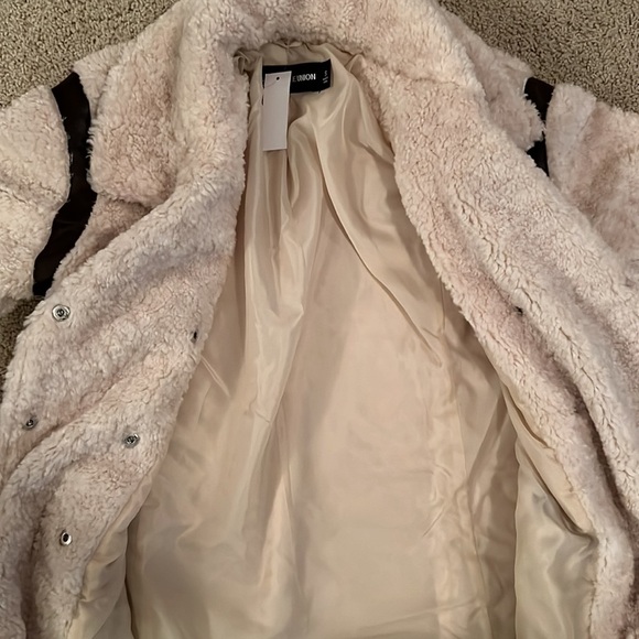 NWT Xolani Faux-Leather Patch Sherpa Jacket - Gabrielle Union Size Small - Picture 5 of 6